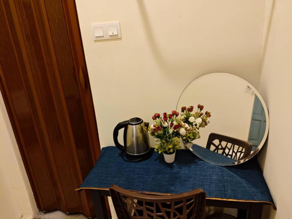 Homestay 5 Minute Walk To Hukm Куала Лумпур Екстериор снимка