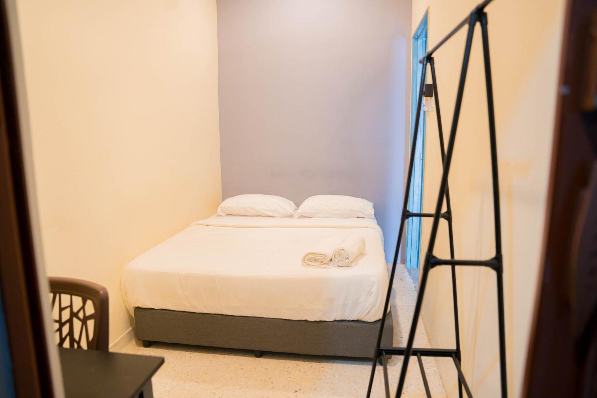 Homestay 5 Minute Walk To Hukm Куала Лумпур Екстериор снимка